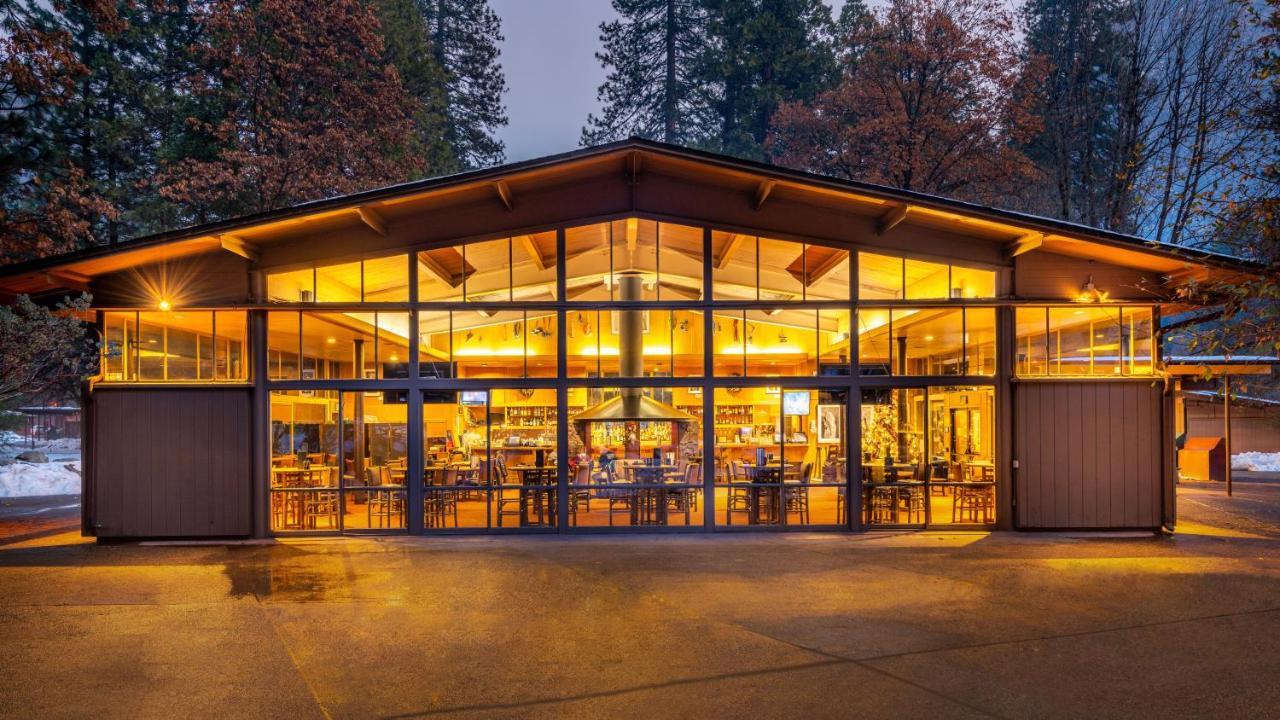 Yosemite Valley Lodge Йосемити-Виллидж Экстерьер фото